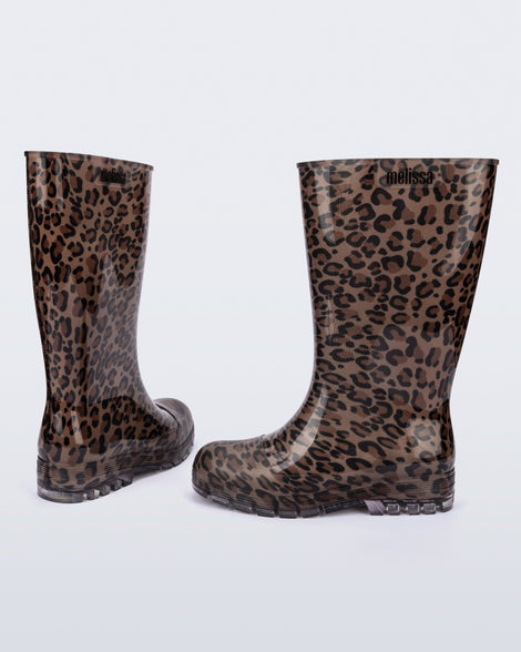 Back and side view of a pair of brown/black leopard print Welly rainboots.