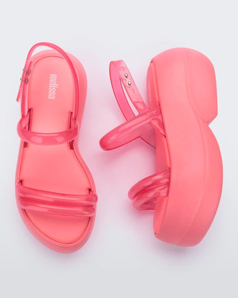 Top and side view of a pair of pair Melissa Airbubble Platform sandals.